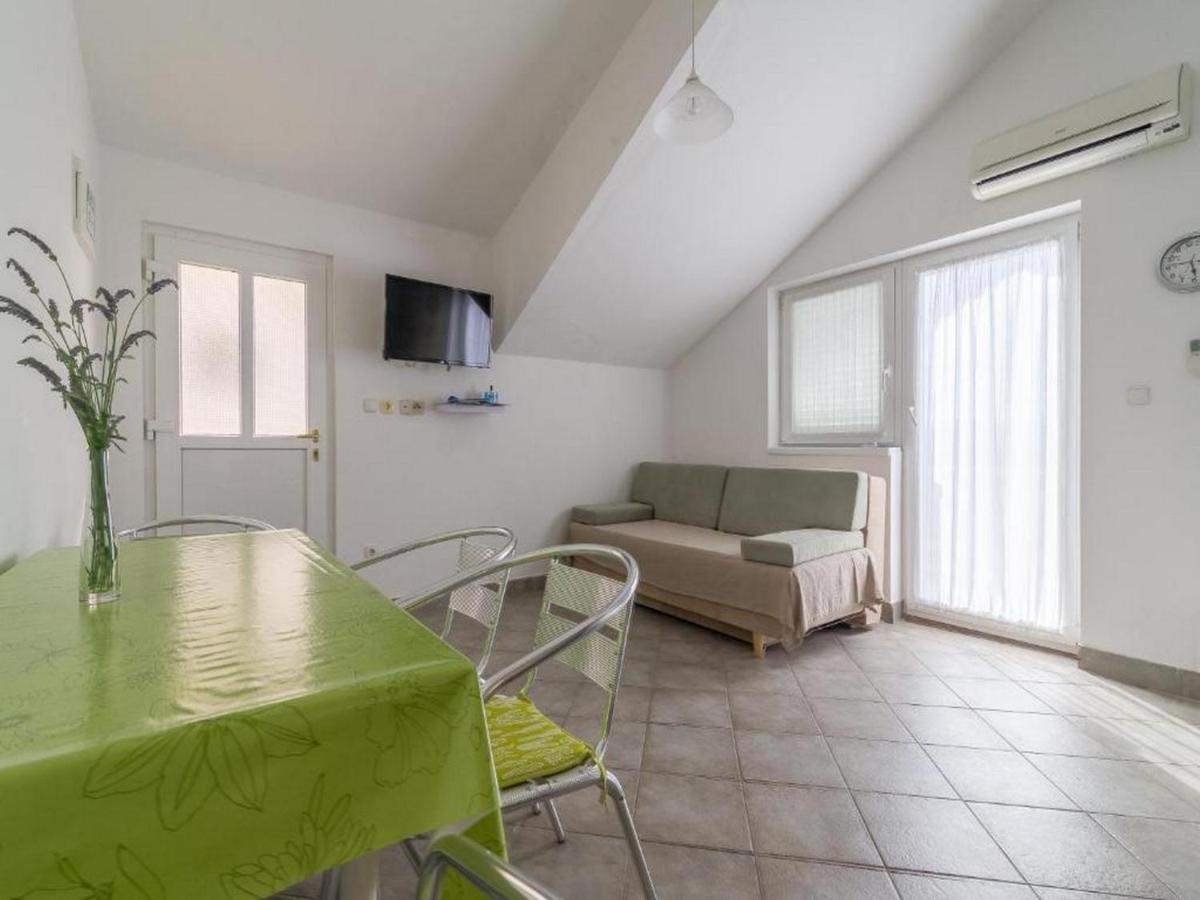 Apartmani Lucia Biograd Weißenburg Exterior foto